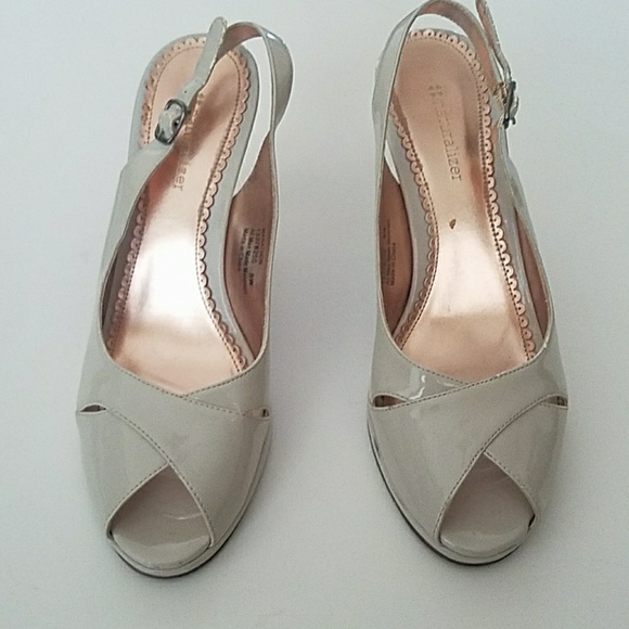 off white cream peep toe heel pumps - Picture 1 of 7